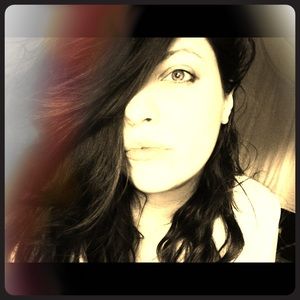 Meet your Posher, Karissa